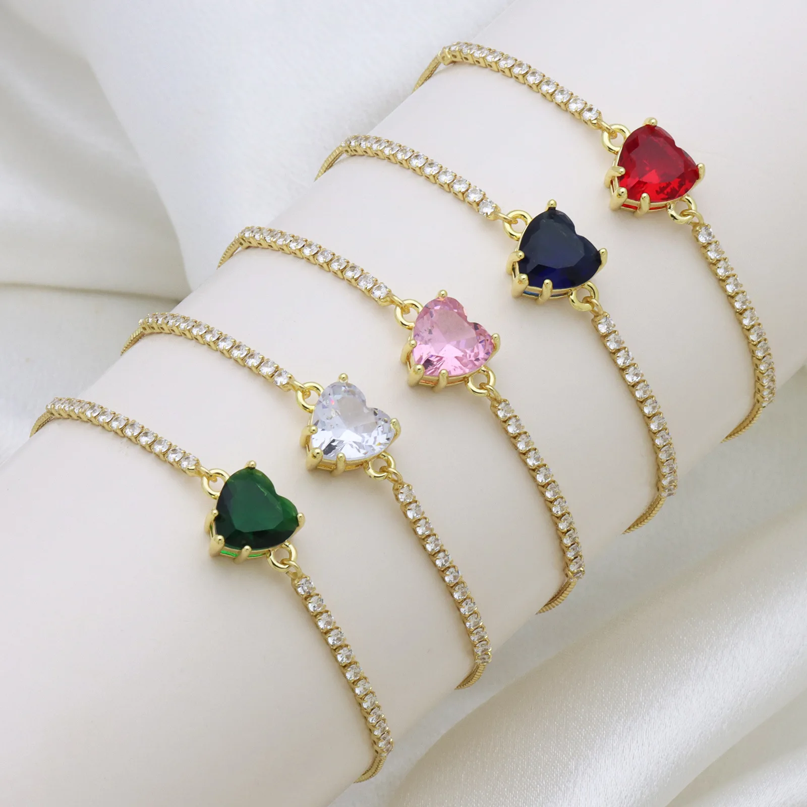Herzförmiges, farbenfrohes Kristall-Schiebe-Armband für Damen, verstellbares Armband mit Strasssteinen, Tennis-Zugketten-Armband, modisches Schmuckgeschenk – Detail 1