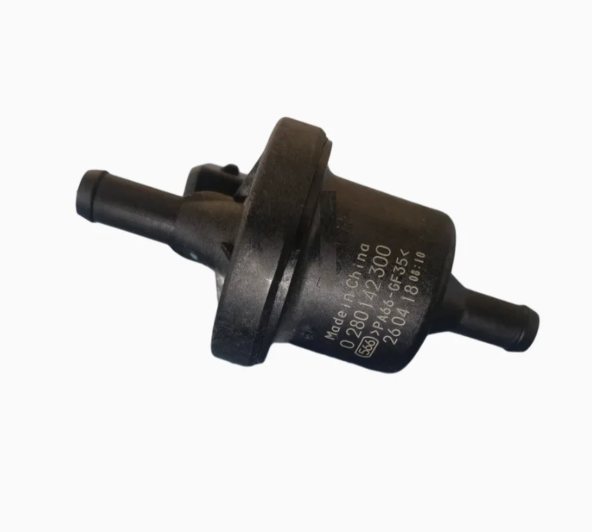 

1pcs Carbon canister solenoid valve for Chinese CHERY QQ QQ3 Auto car motor parts