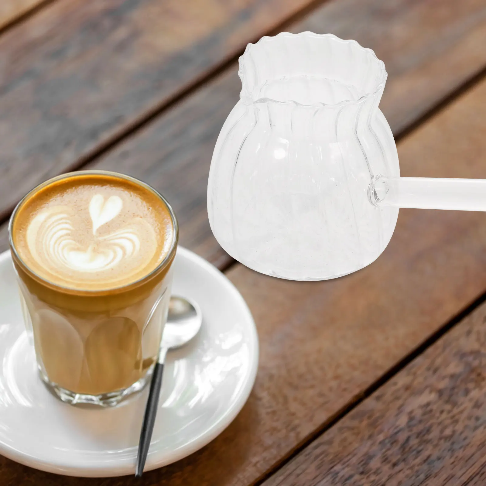 

Elegant Striped Glass Milk Pitcher Large Capacity Coffee Creamer Dispenser Anti-Scalding Handle Exquisite Craftsmanship Longtime