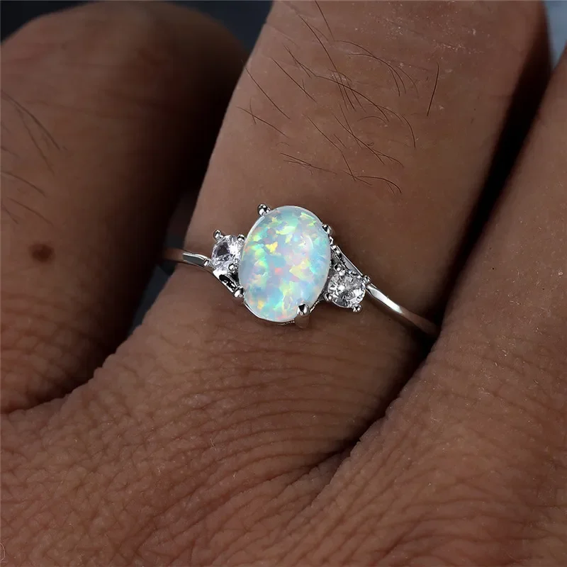 Cute Female White Opal Stone Ring Classic Silver Color Engagement Jewelry Luxury Crystal Oval Wedding Rings for Women