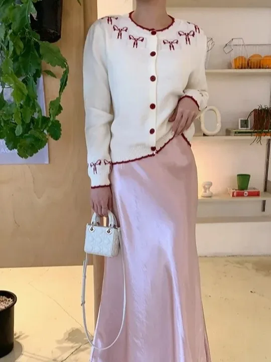 Elegancki sweter rozpinany damski na jesień i zimę, z węzłem, kolorowy, słodki, z kwiatowym haftem, przeciwstarzeniowy, dzianinowy, z okrągłym dekoltem...