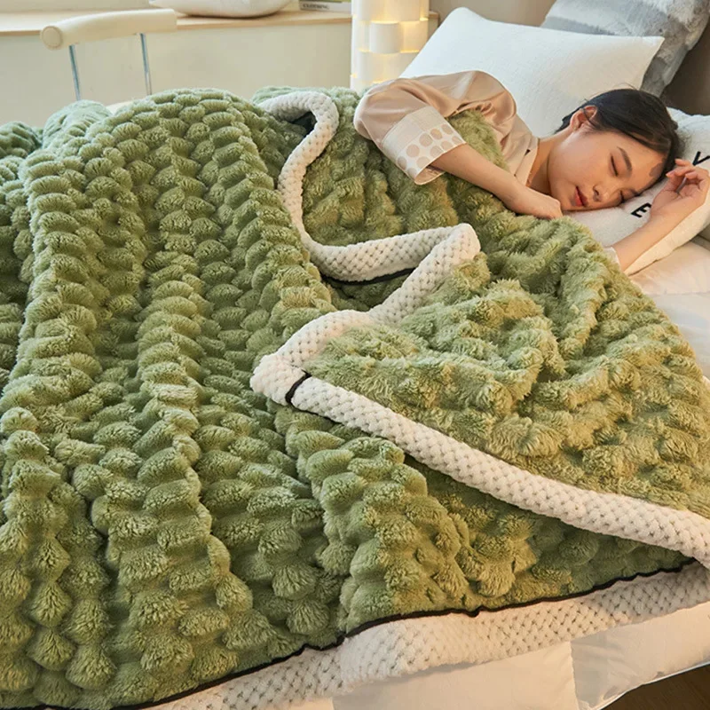 

Warm Plush Blanket Single Double Soft Flannel Fleece Warm Sleeping Quilt for Winter Sofa Air Conditioning Soft Plaid Blankets