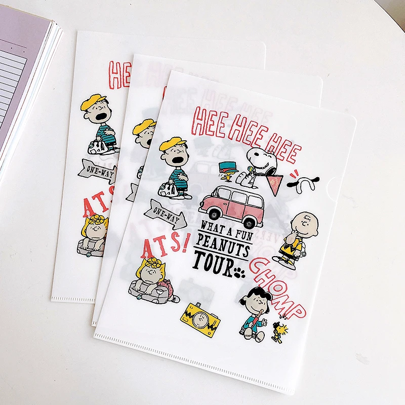 Snoopy carpeta en forma de L de Anime Kawaii para estudiantes, papel de prueba A4, almacenamiento de archivos, papelería, organizador de presentación, bolsa de almacenamiento de regalos