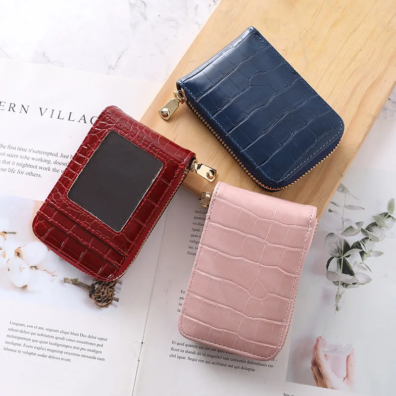 

Card Holder Crocodile Pattern Large Capacity Multiple Card Slots Multi-Functional Anti-Degaussing Card Holder Document Bag Card