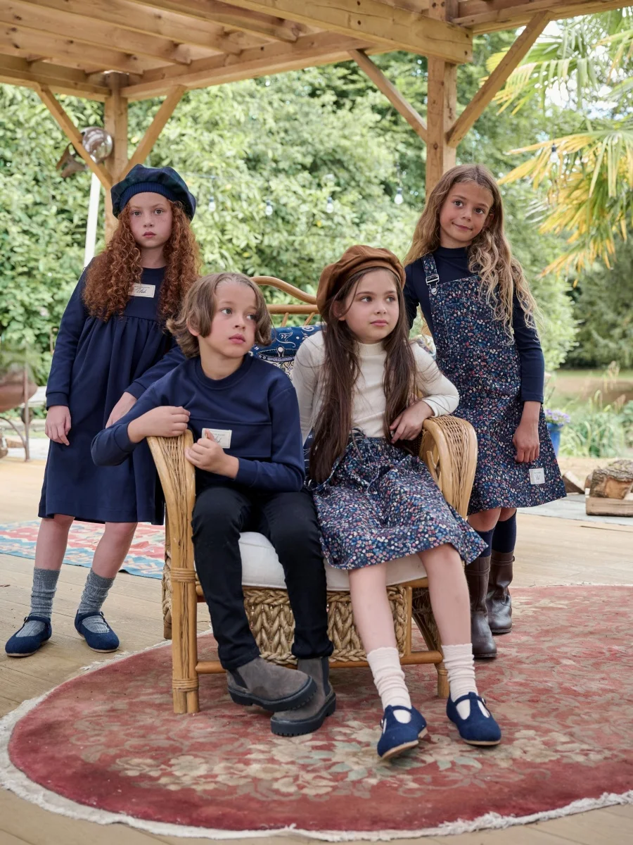 AS AW25 Collezione di velluto a coste + felpe Stampa di abbigliamento per ragazza in velluto a coste abbinato alla famiglia di vestiti per ragazzi