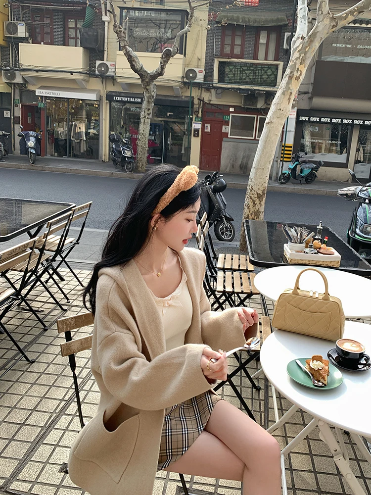 

Chen DaYu Women's Knitted Jaet with Hood Loose Thiened Autumn Winter Lazy Sle Soft Cozy All-Match Sweater Cardigan