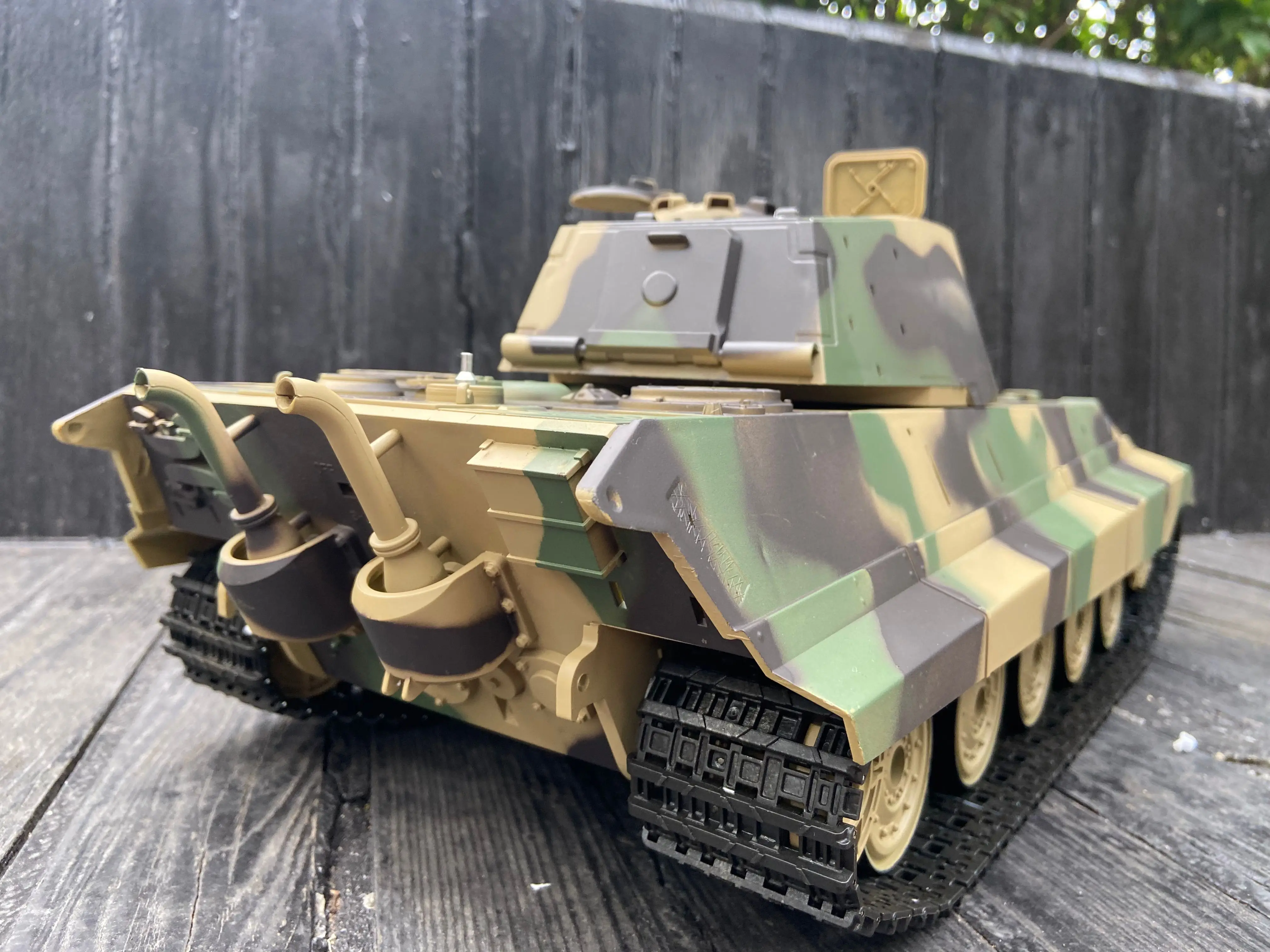 Super large 65CM (including gun barrel) retro tank vehicle remote control version 7.0 Tiger King heavy tank remote control vehic