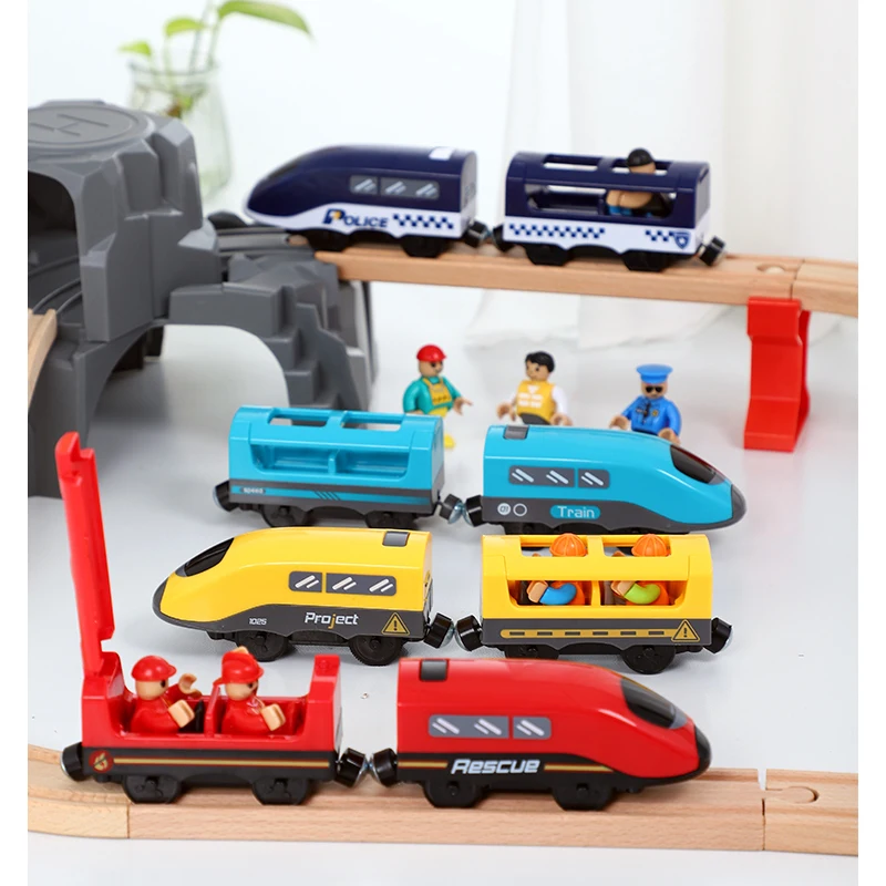 고품질 목재 트랙 전동 소형 기차 목재 트랙 장난감과 호환 가능 3세에서 7세 어린이용 W05