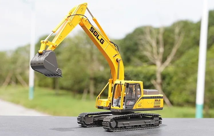 

Collectible Alloy Model 1:35 Scale SDLG E6225F Engineering Machinery Hydraulic Excavator Vehicles DieCast Toy Model Decoration