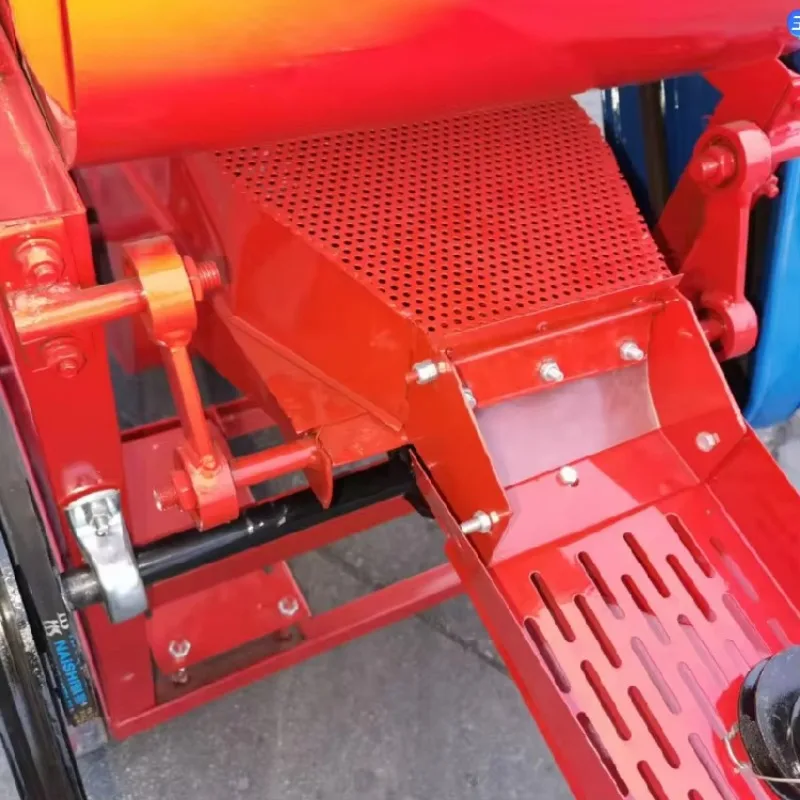 2025Groundnut Cracking Machine Peanut Shell Peeling Sheller Machine Farm Price