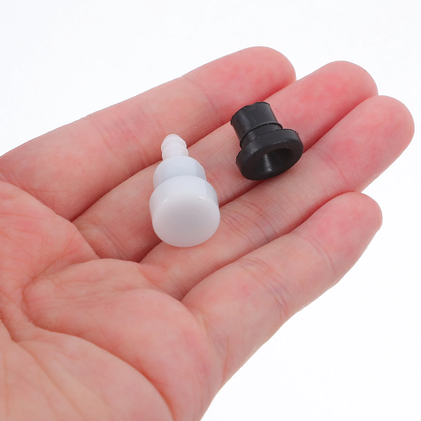 

8Set Chainsaw Tank Valve High Precision Stable Fuel Tank Vent for Forestry Garden Use Replacement Carburetor Spare