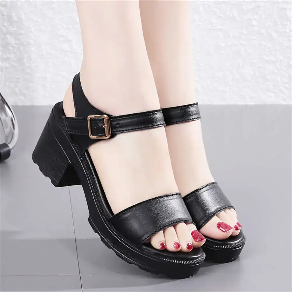 Medium Heels Peep Toes White Sports Heels Shoes For Women Massive Shoes Sneakers Sheos Designer Snaeaker Bascket Luxary