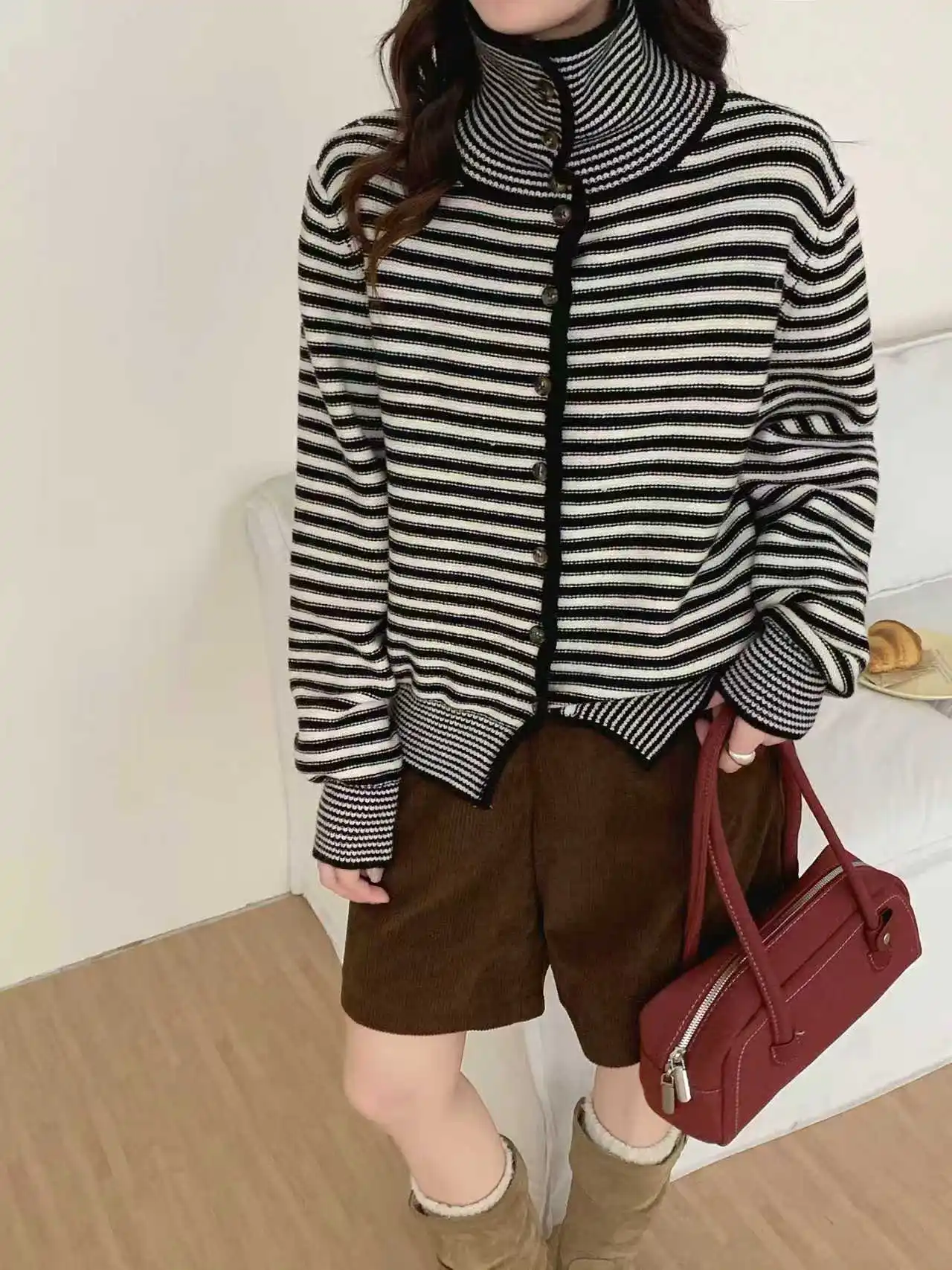 秋冬ストライプハイカラーニットウェアレディースルーズスリムトップシングルボタン怠惰なスタイル快適なカジュアルセーター