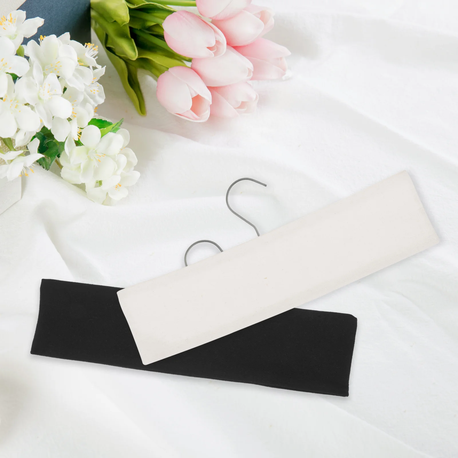 

3Pcs Hanger Shoulder Protectors Anti-Slip Hanger Cover Exquisite Design for Evening Dress and Blouse Protection