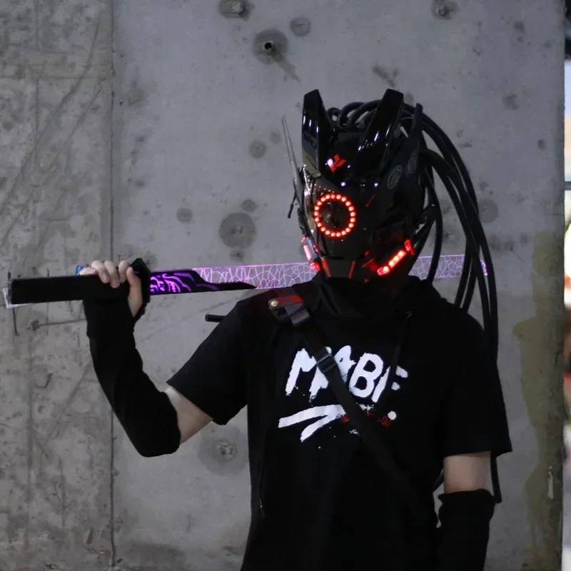 قناع Bear House AA Cyberpunk بإضاءة حمراء مع مهرجان الموسيقى للشعر خوذة جندي الخيال العلمي الرائعة H New 2025 WKD001