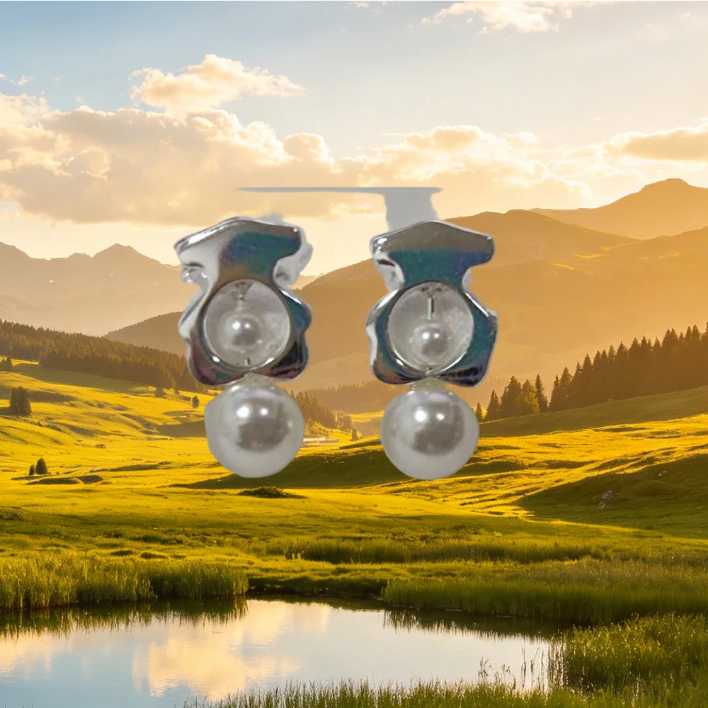

925 Sterling Silver Cute Bear Stud Earrings Lovely Animal Shape Lightweight Comfort Ear Jewelry Gift