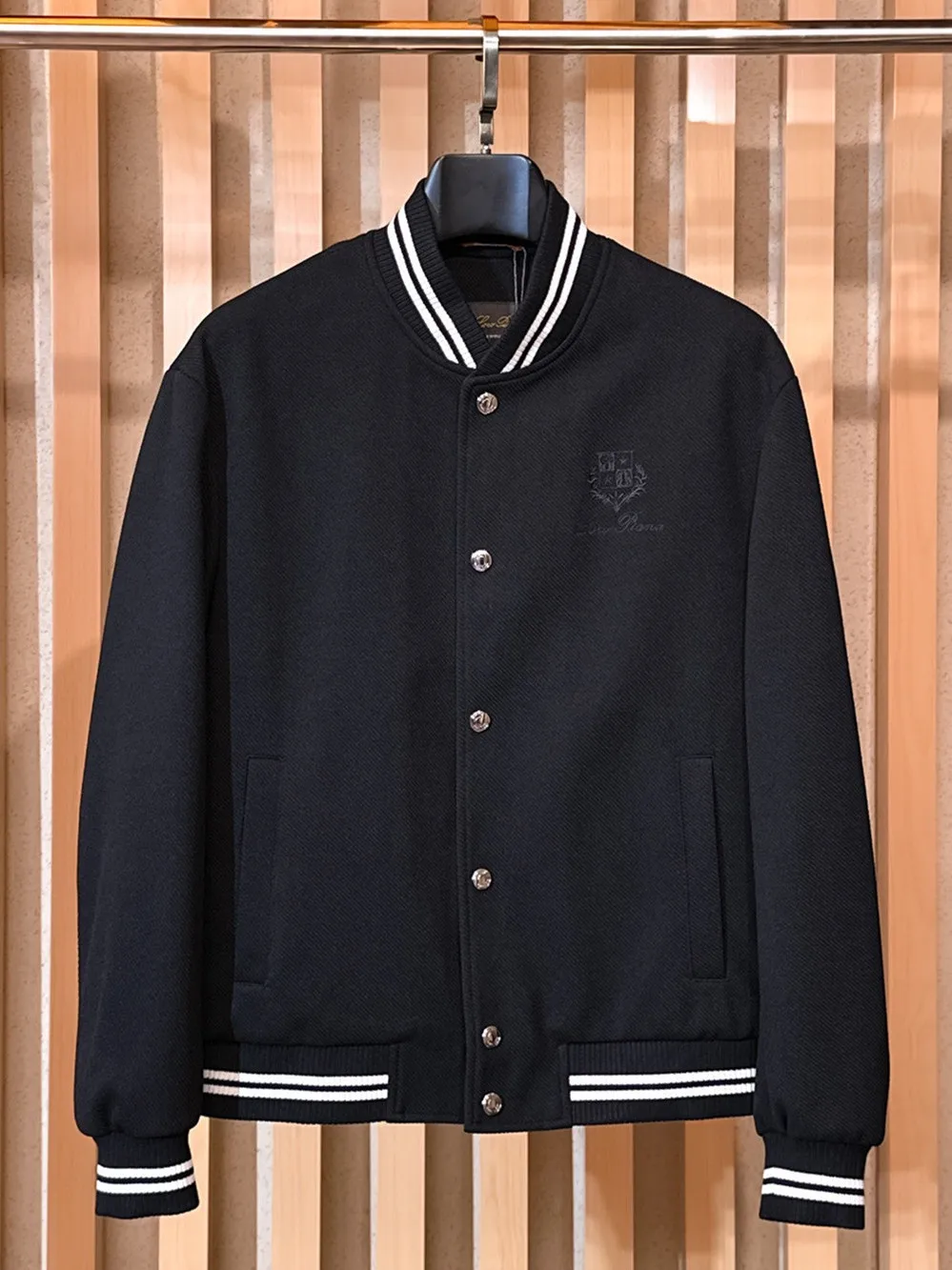 

Свободный крой с вышивкой буквами, однотонная бейсбольная куртка, повседневная верхняя одежда, дышащее молодежное модное осенне-зимнее пальто