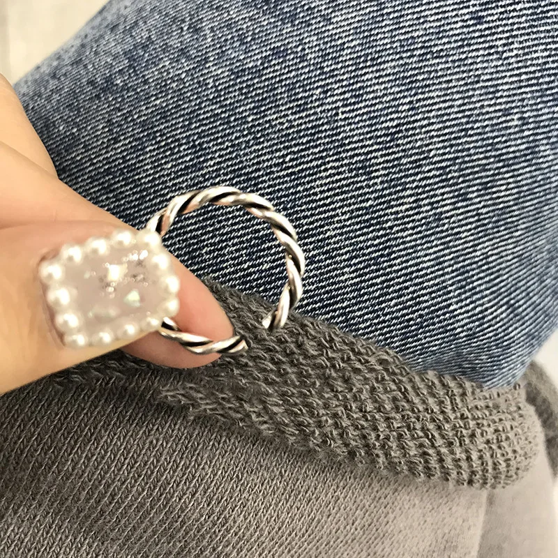 

925 Sterling Silver Spiral Minimalist Ring Is Fashionable And Charming Suitable For Men And Women To Wear Jewelry Gifts