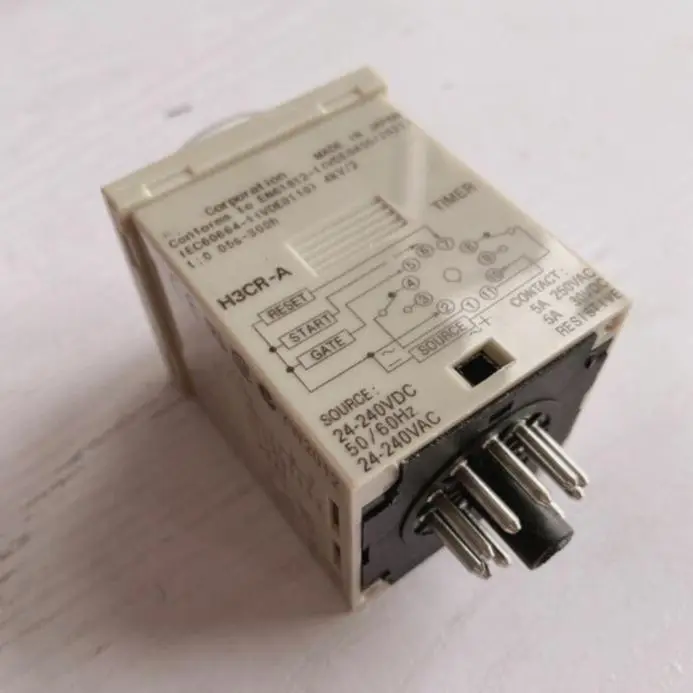 H3CR-A H3CR-A8 H3BA-N8H Time timer relay 50/60Hz DC/AC24-48V AC100-240V DC24V AC220V