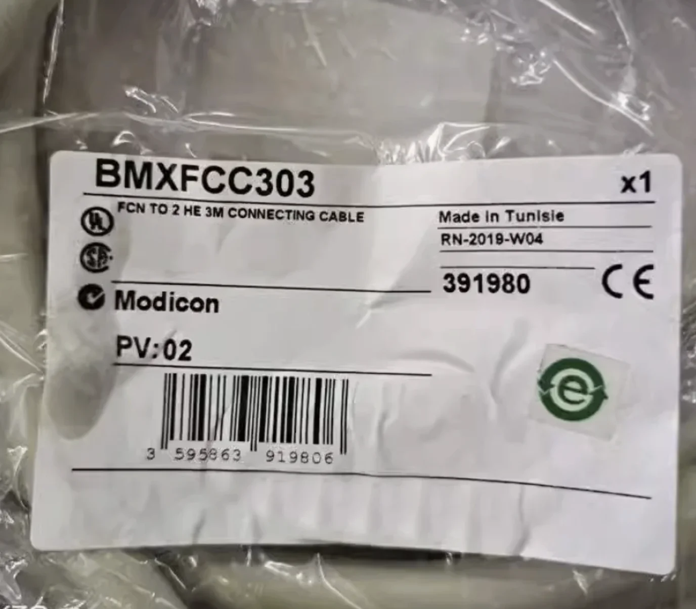 3m CONNECTION CABLE FOR I/O MODULE WITH 2 HE10 CONNECT BMXFCC303 