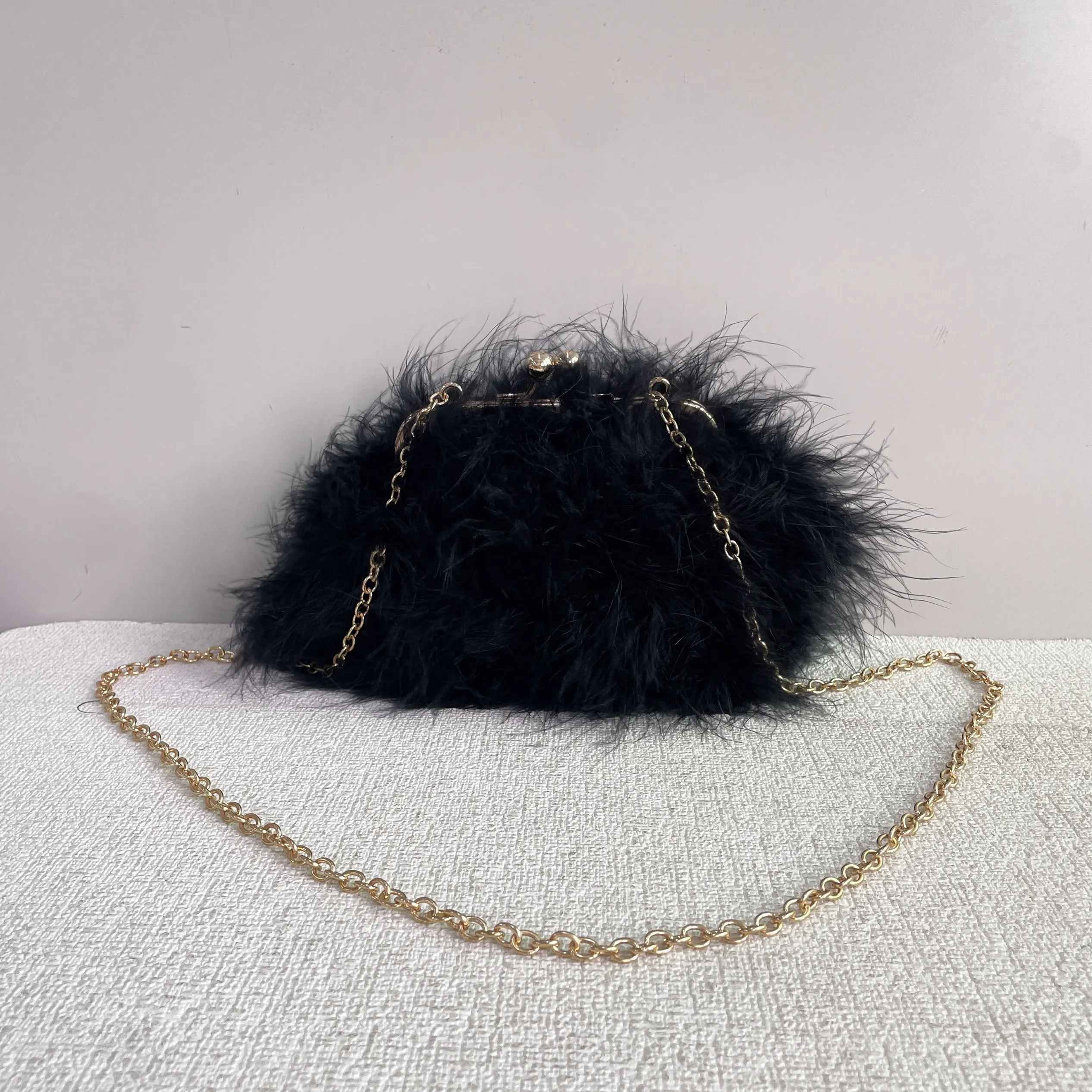 Furry Ladies  Real ostrich feather Crossbody Bag Mobile Coin Purse Soft Fluffy Clutch for Women Cute Shaped Pocket Money Holder