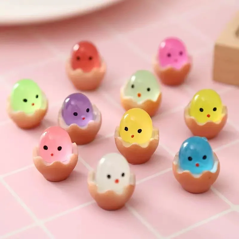 100Pcs Luminous Cracked Eggs DIY Resin Miniatures Birth Egg Ornament Children Small Egg Toy Desk Decoration