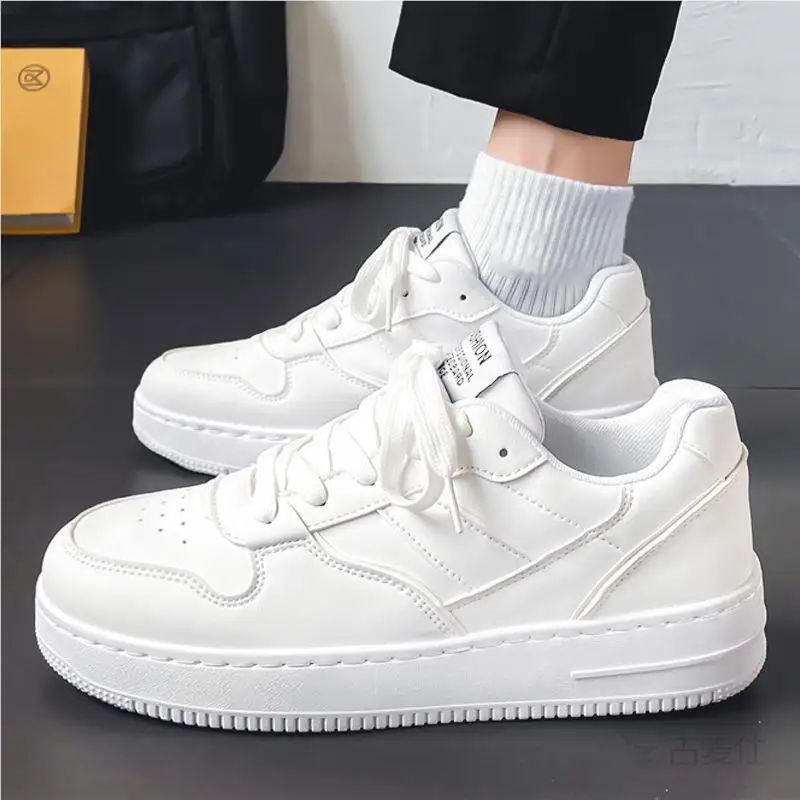 Men's Breathable Casual Sports Shoes Fashionable All-Season Low Tops for Students Summer Season round Toe Removable Insole