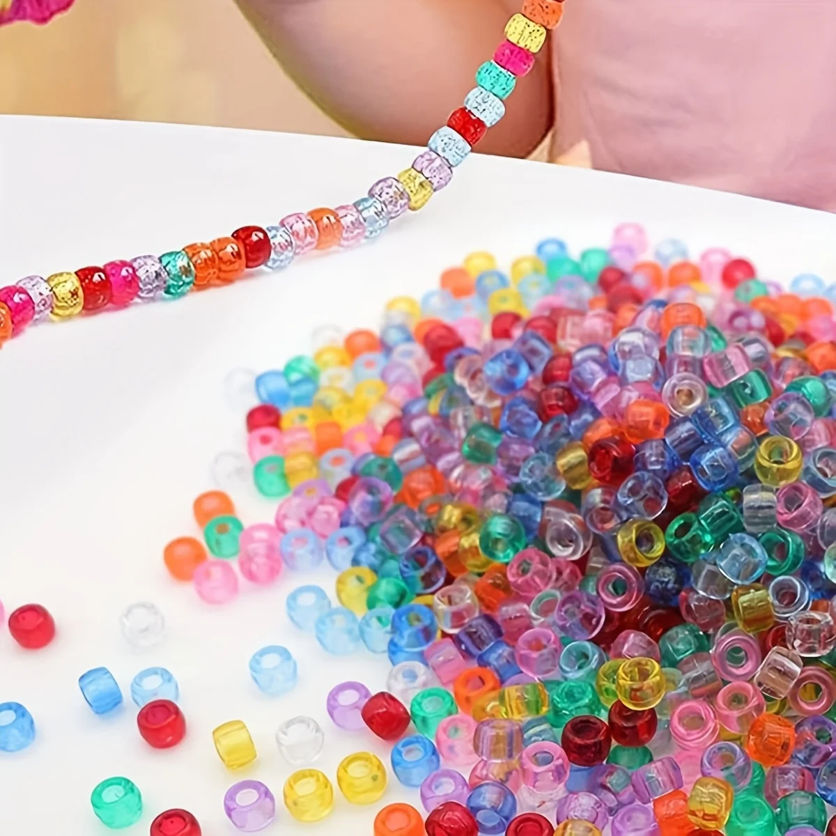 1000/500/200 Stück 6 x 9 mm gemischte Farben, glitzernde, transparente Mischung aus Kunststoff, Pony-Perlen – DIY-Bastel- und Schmuckzubehör, Festival-Geschenk – Detail 1