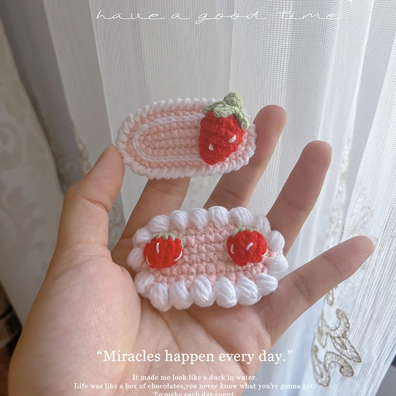 1 Pcs Handmade Wool Knitting Strawberry Vintage  Hairpin Children Crochet Hair Accessories Girl Trim Clip Sakura Pink