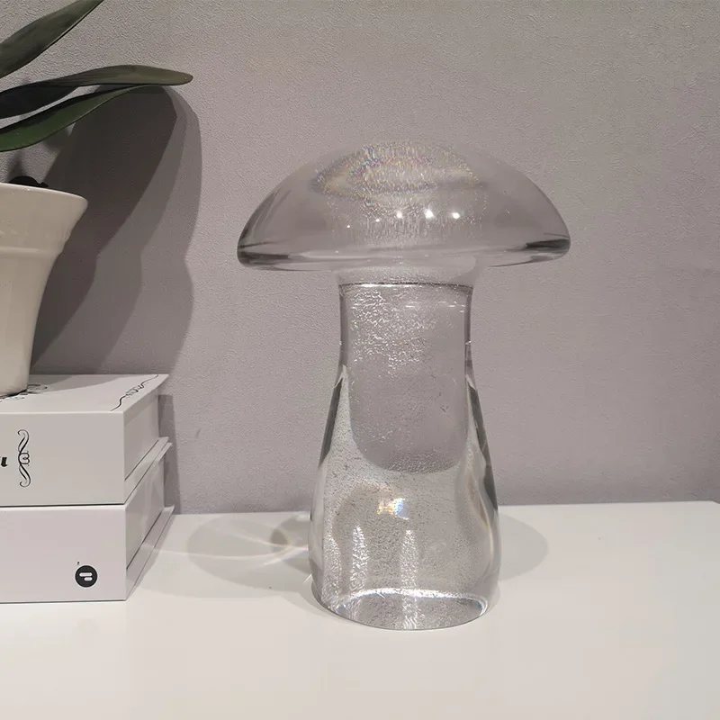 Moderno lusso leggero e trasparente, desktop a forma di fungo in vetro fatto a mano in cristallo, camera dei bambini, ornamento di gioielli smaltati