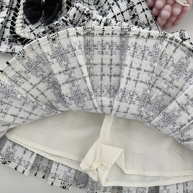 

2025Girls' New Autumn Fashionable Children's Jacket Baby Houndstooth Plaid Round Neck Set