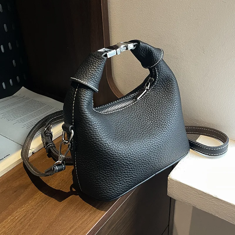 

New Pillow Bag Women, Niche Hand Shoulder Bag, Fashionable Messenger Model, Temperament Casual Style