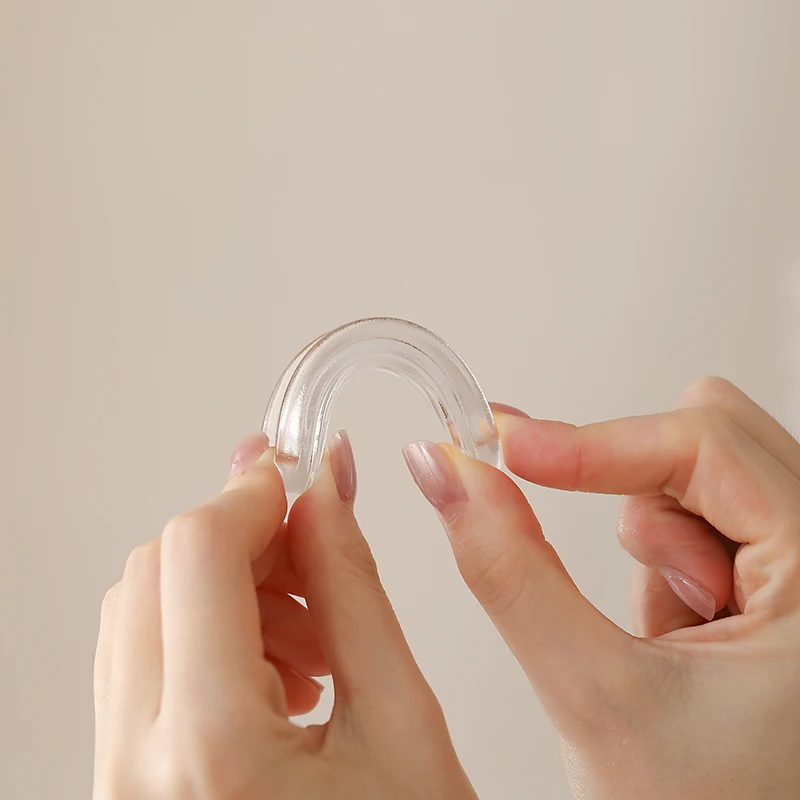 4 قطعة مقبض الباب المنزلق ذاتية اللصق البلاستيك الشفاف لينة بولي PU مقبض الباب خزانة المطبخ الزجاج انزلاق مقبض درج الباب