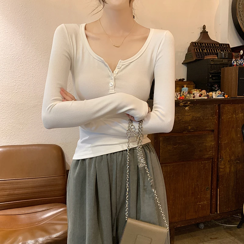 AOSSVIAO 2026 Herbst Damen T-Shirt Stilvolles Langarm-Shirt in Unifarbe mit O-Ausschnitt, schmal geschnittenes Basic-Top, vielseitiges Layering-Oberteil. – Detail 12
