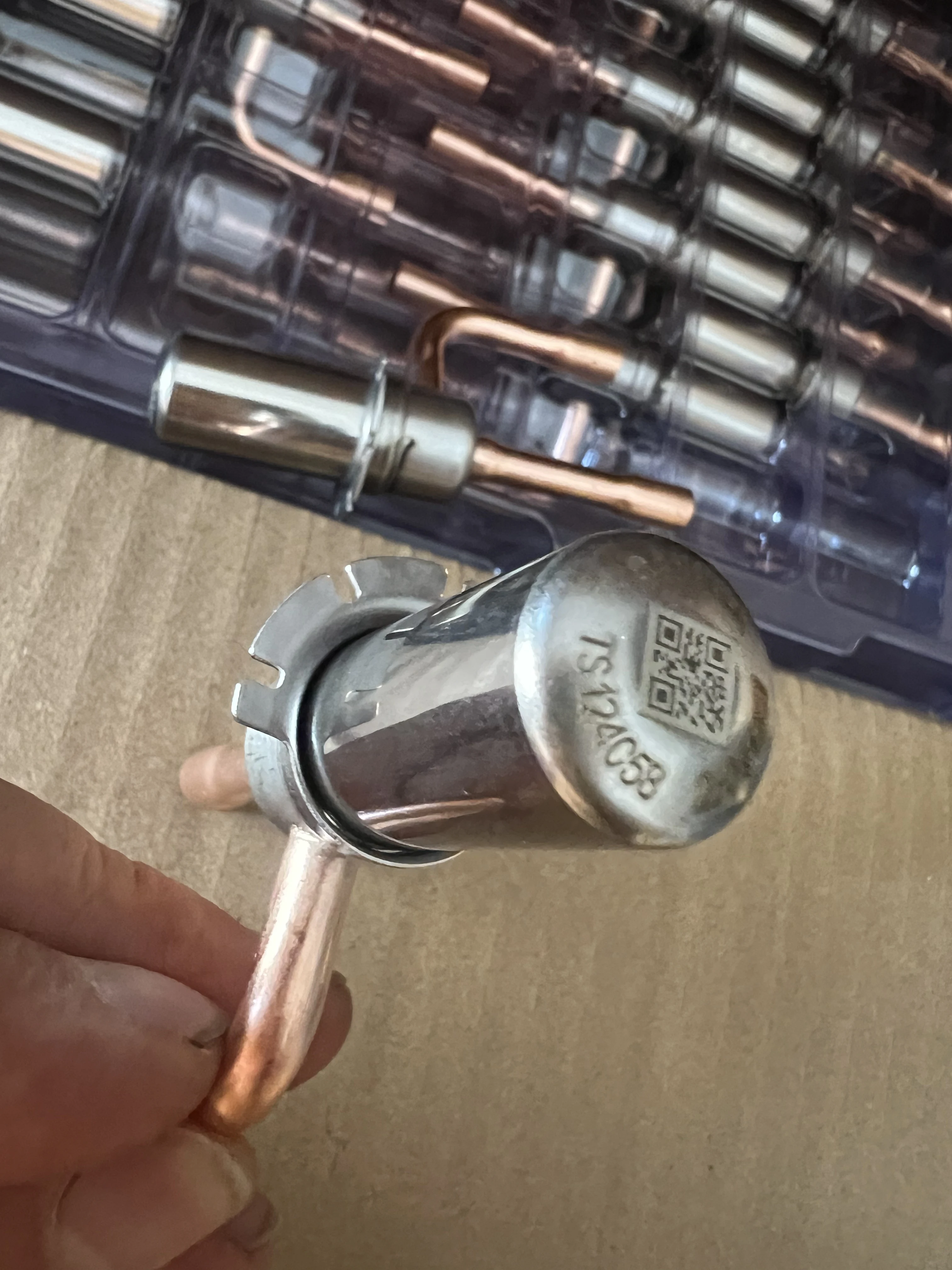 For electronic expansion valve DPF (TS1) 1.3C-2.4C frequency conversion electronic expansion valve body outer diameter 1.75