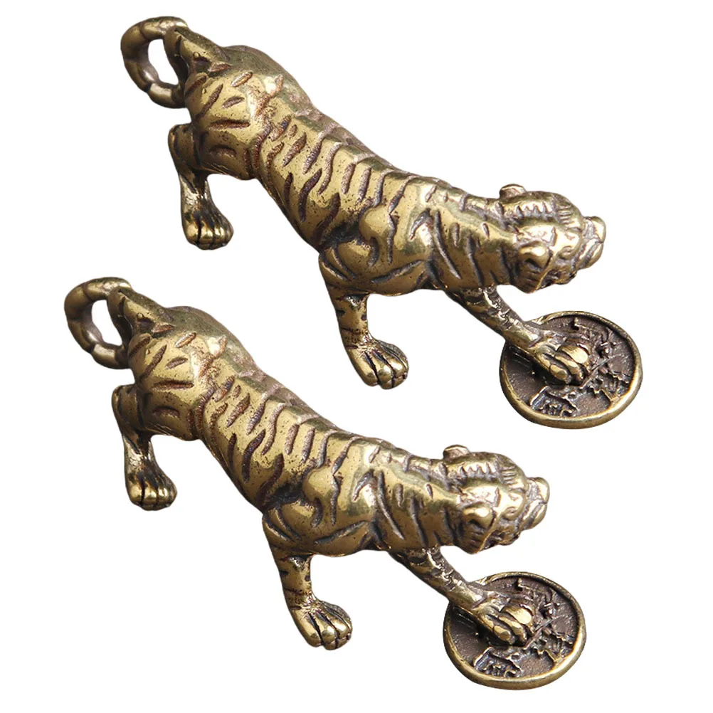 

2Pcs Tiger Keychain Pendant Brass Creative Animal Shape Key Ring Bag Hanging Charm Fashion Decorative Keychains Accessories