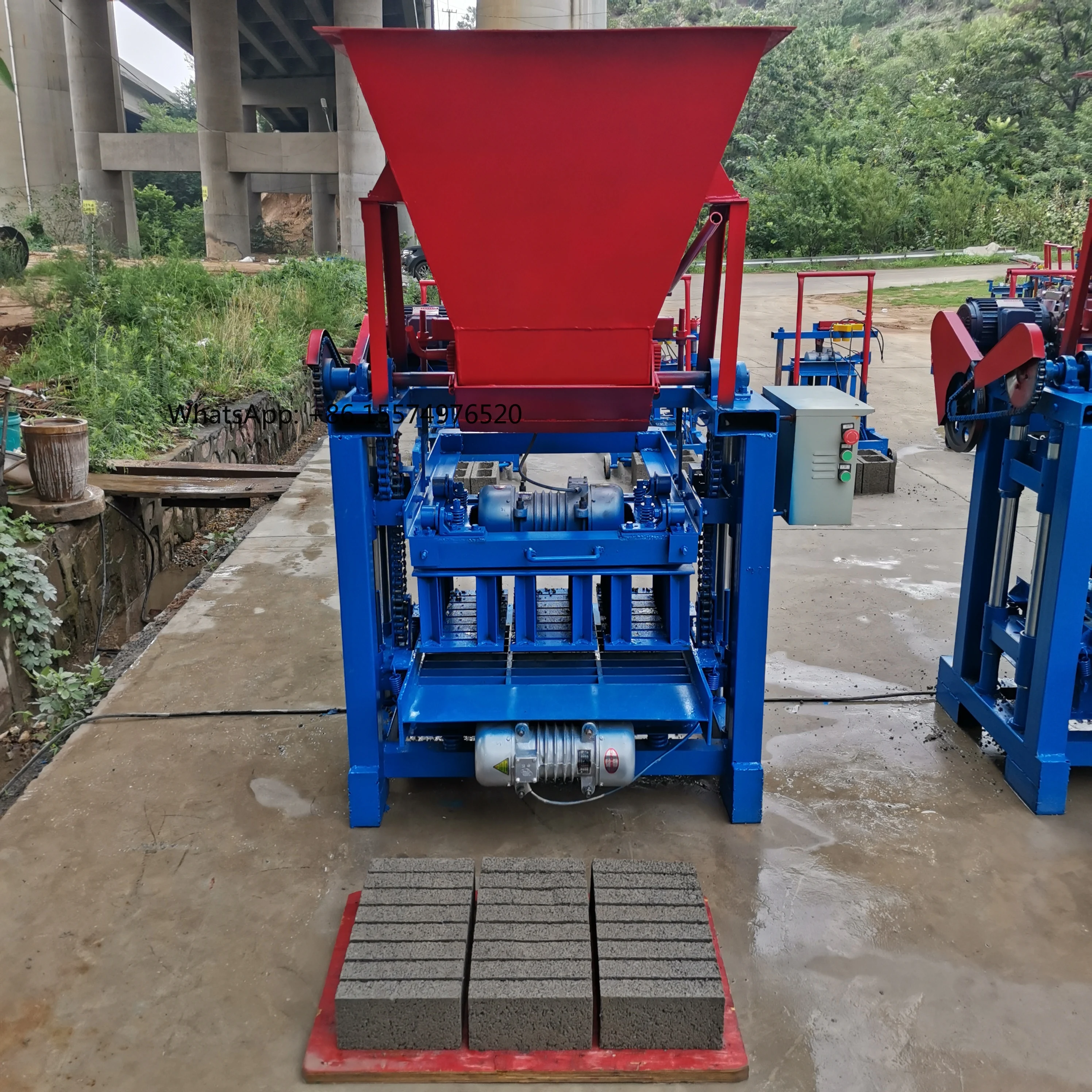 

2026 Hot SellingProfitable Small Projects YR4-35 Paving Block Machine Make Cement Block Concrete Block Mold for Small Businesses