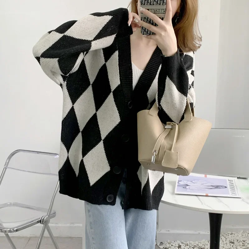 

New Women's Diamond Simple Loose Cardigan Lazy Style V-neck Sweater Coat Knitted Women