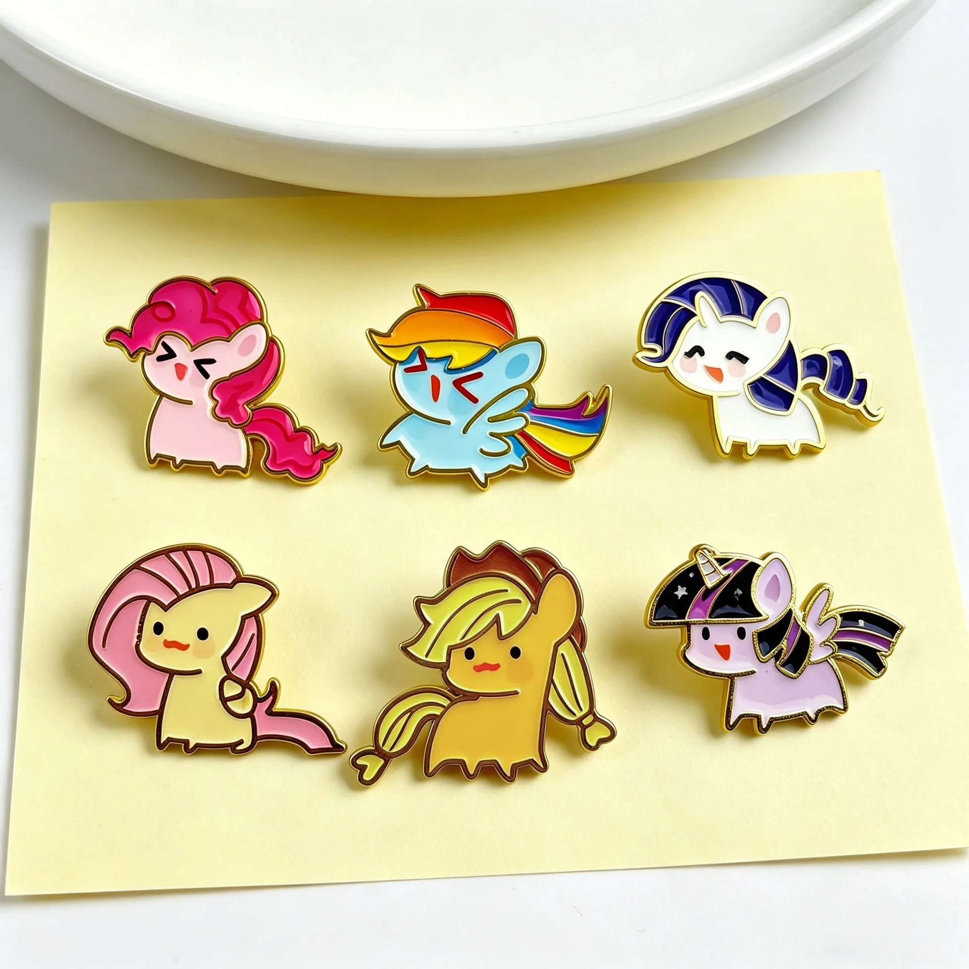 マイリトルポニーポニー漫画メタルブローチかわいいユニコーンバ - Embroidery Illustration のレビューと価格