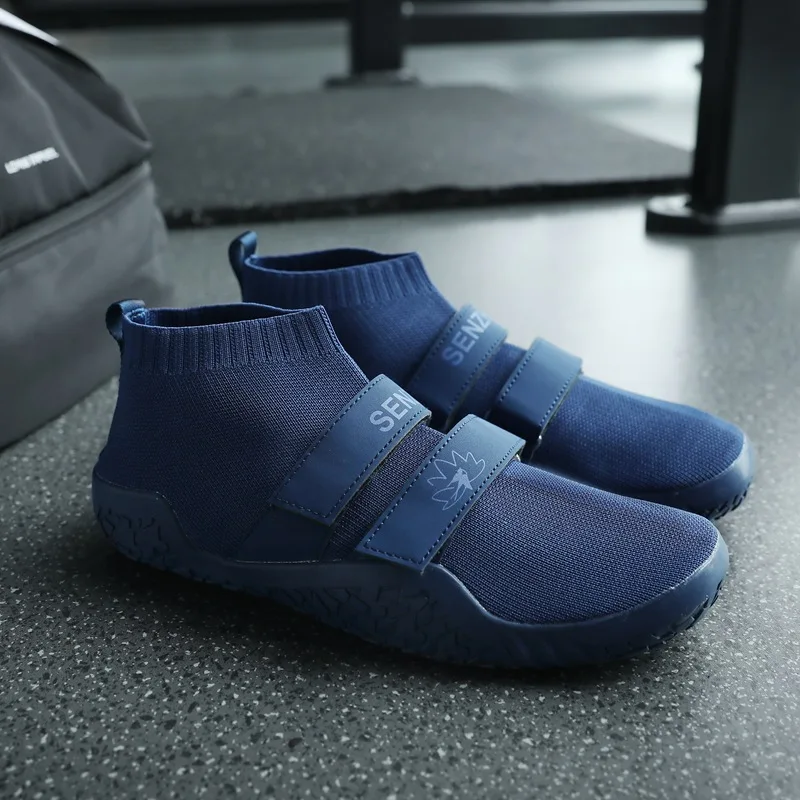 Mid Cut Barefoot Unisex Large Size Wrestling Shoes Strength Support Deadlift Shoes Hook & Loop Weightlifting Shoes Sumo shoes