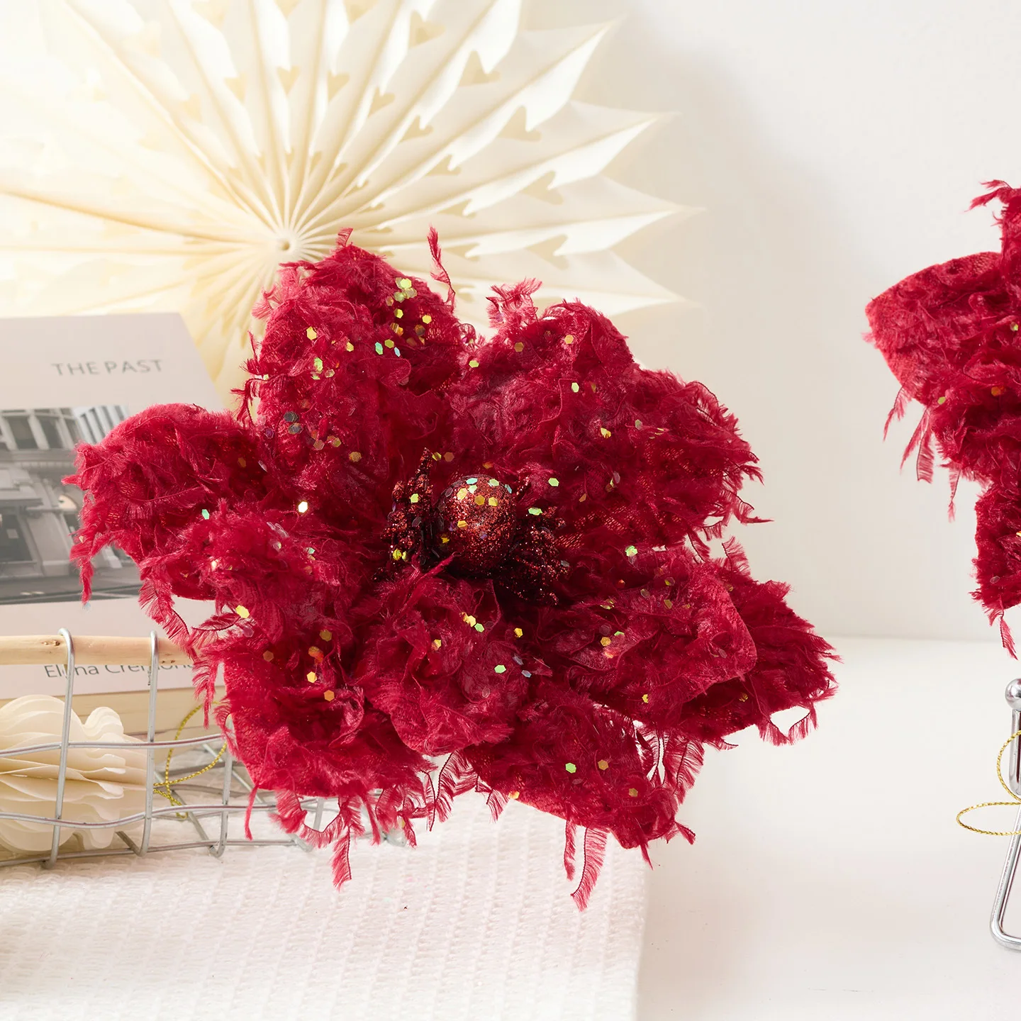 

2Pcs Christmas Decorations Ins High-Grade Burgundy Christmas Flowers Simulation Magnolia Flower Floral Scene Arrangement Props