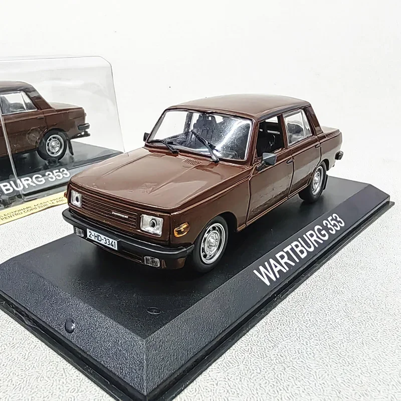 Die-cast 1:43 Scale Wartburg 353 Simulation Alloy Car Model Adult Hobby Metal Toy Gift Static Ornament Collection