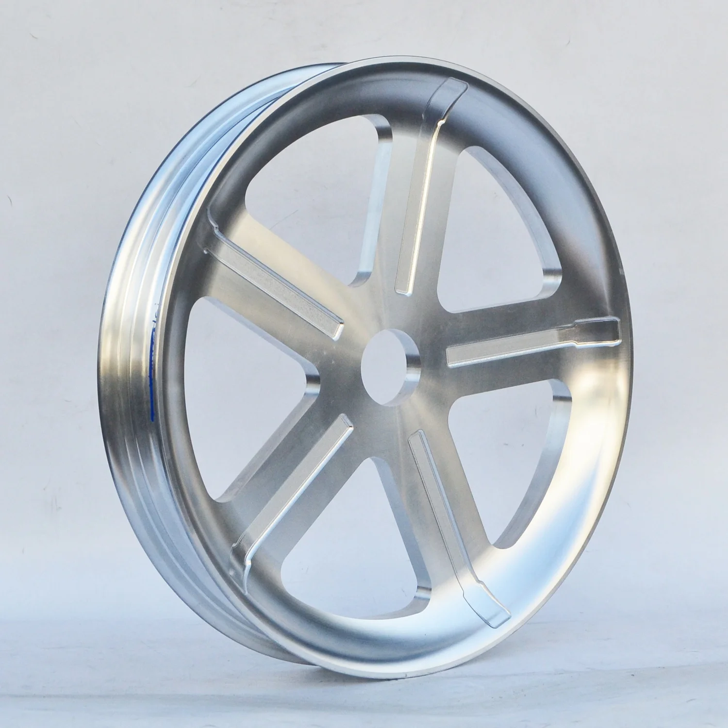Factory Provides Motorcycle Aluminum Wheel Hub Customization