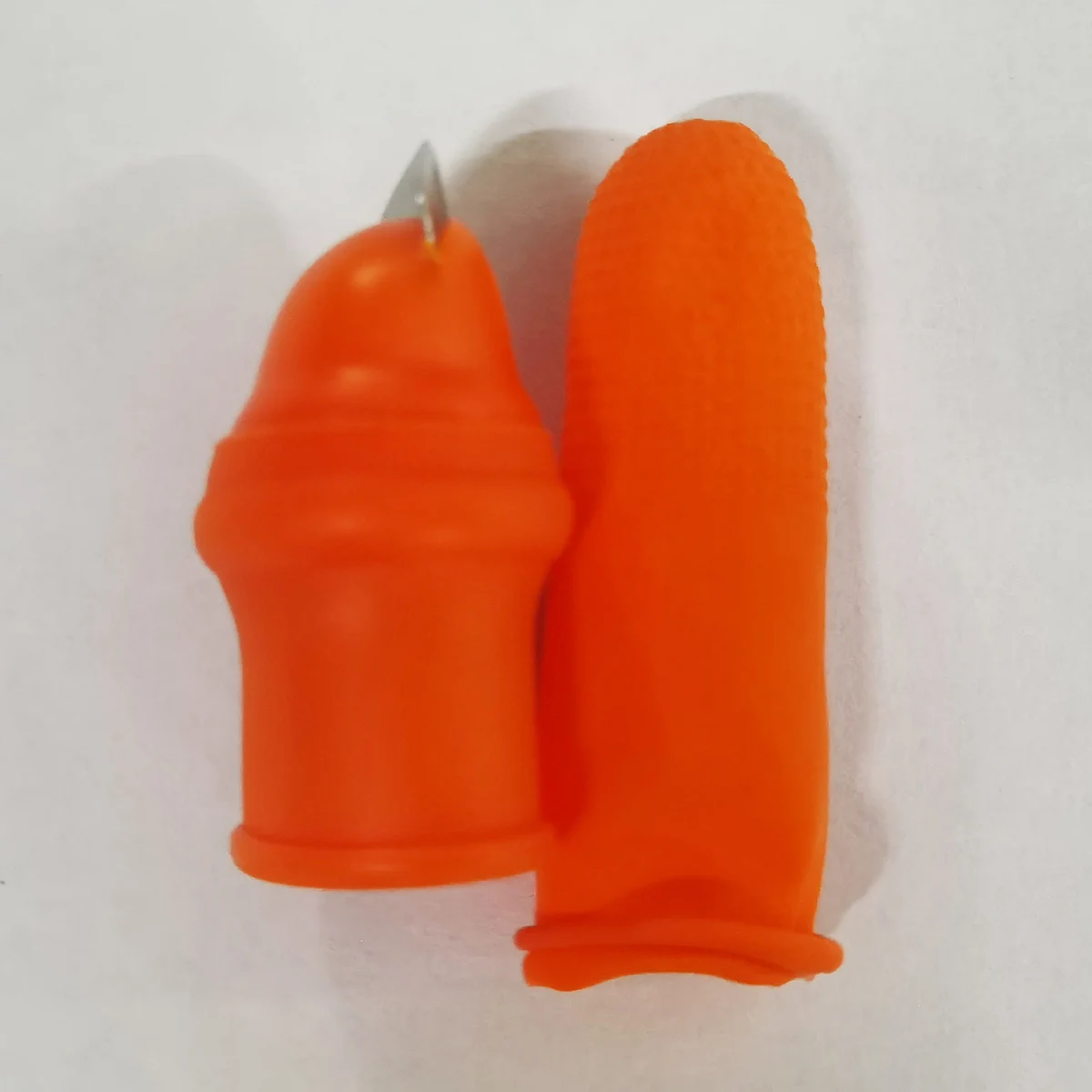 

1pc Arc Design Scraper Tool Garden Gloves Thorn Proof Finger Harvesting Gardening Accessories for Vegetables Fruits
