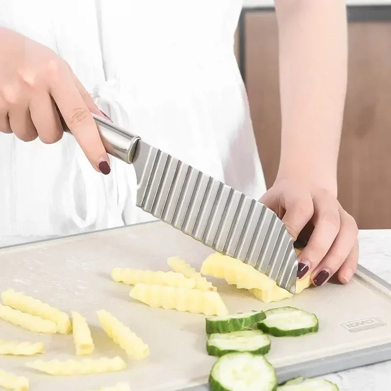 2025 New Potato Chip Slicer Dough Vegetable Fruit Crinkle Wavy Slicer Knife Potato Cutter Chopper French Fry Maker Tools