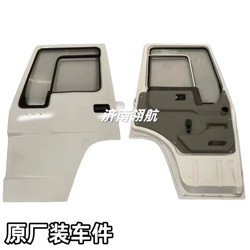 

Suitable for Sinotruk HOWO dump truck series painted manual door assembly left and right AZ1642210001 + 001