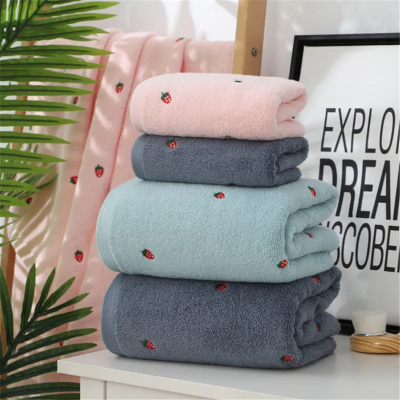 

2pcs/set Cotton Terrycloth Lovely Embroidered Strawberry Kids Blanket,Baby Washcloth Absorbent Bath Towel,Baby Receiving Blanket