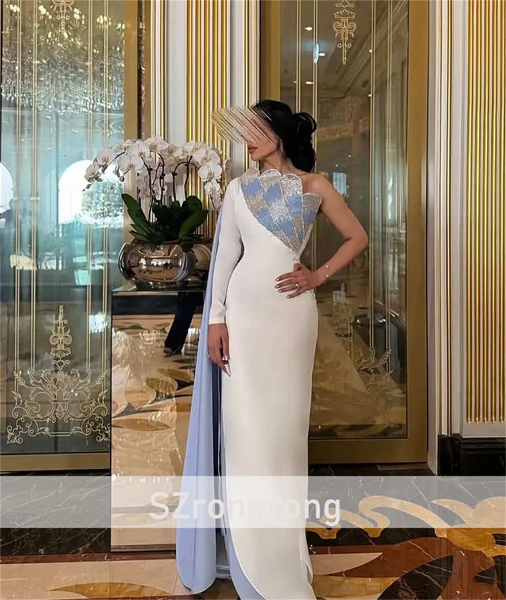 فستان سهرة سعودي أنيق بكتف واحد من الساتان المتدرج ومطرز بالزهور فستان طويل للحفلات لحفلات الزفاف مصنوع حسب الطلب