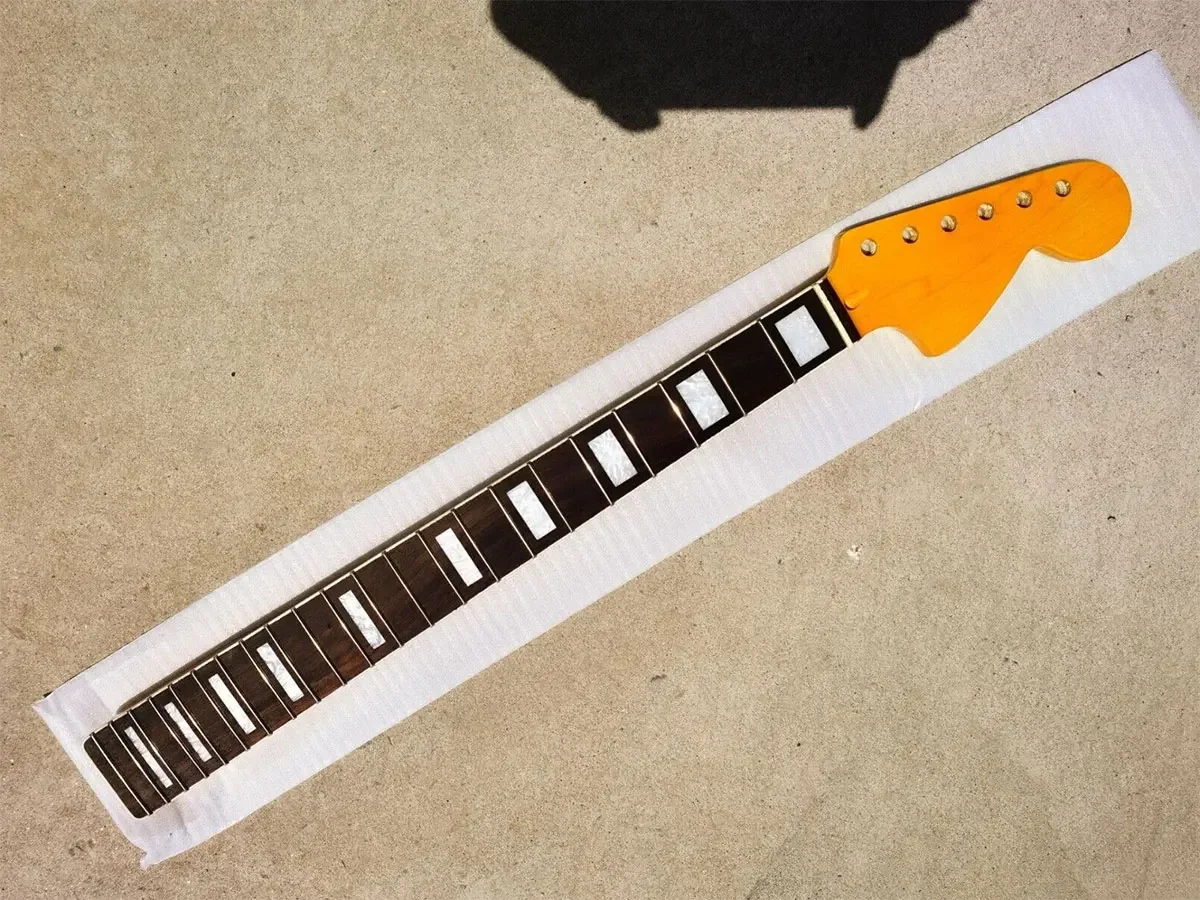 Maple Guitar Neck Yellow Gloss Paint 22 Fret 25.5 Inch for Block Inlay White Binding Bolt on Heel with Back Strip Finished