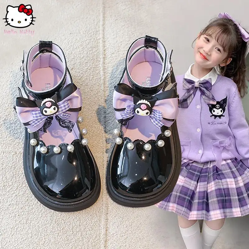 

Кожаная обувь Sanrio для девочек, повседневная обувь Kuromi, детская обувь принцессы с героями мультфильмов, вечерние детские школьные туфли на плоской подошве Kawaii Cinnamoroll